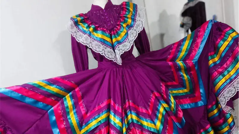 Sandra ha confeccionado cientos de vestuarios de distintos tips, tamaños y formas.